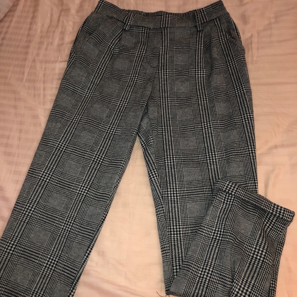 Glen plaid gray pants